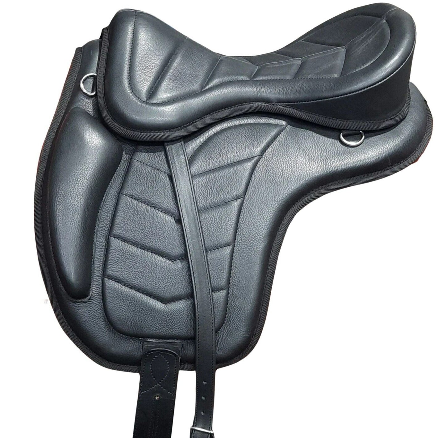 Black leather freemax horse saddle