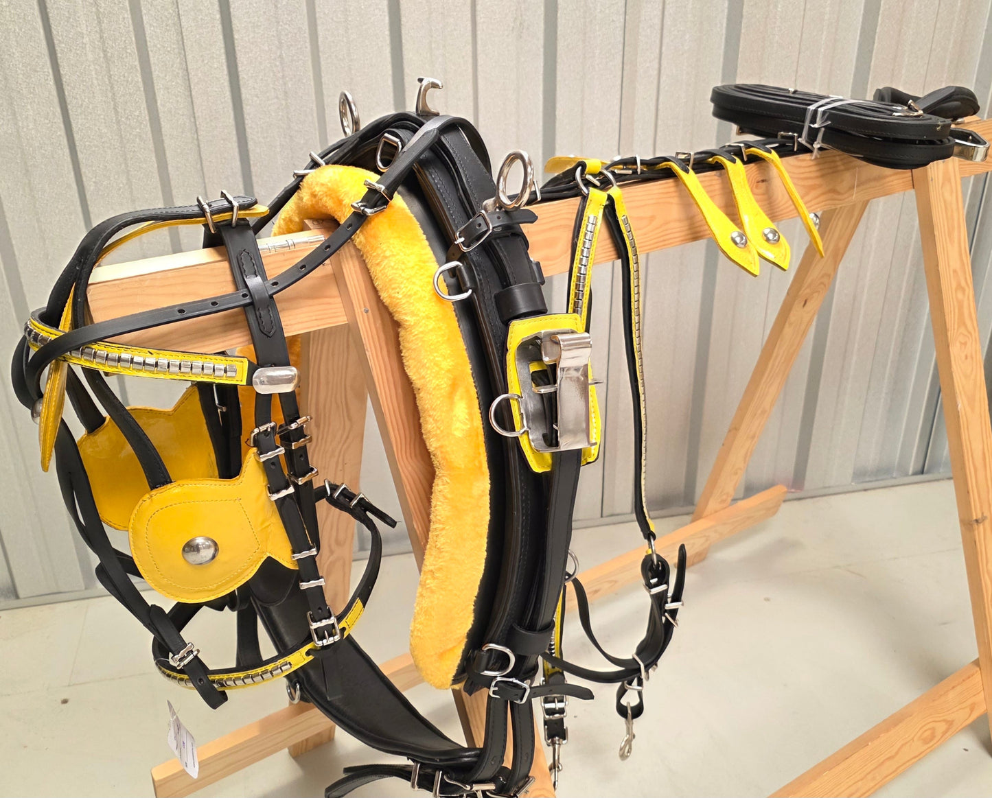 Leather Quick Hitch Harness Black Yellow Aces Equine
