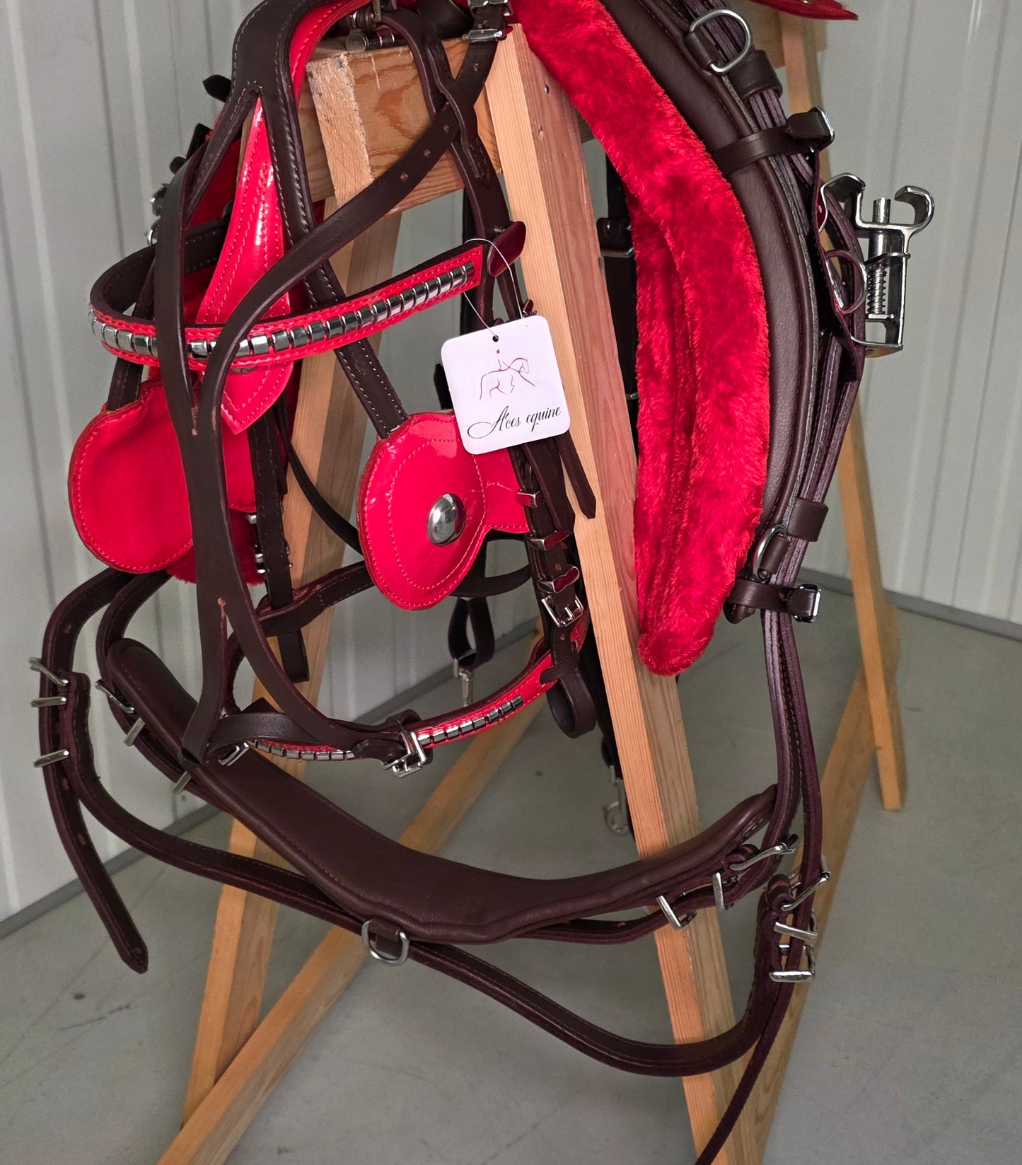 Leather Quick Hitch Trotting Driving Harness Padded Comfort Strong Fit Chrome Fittings Brown And Red Color