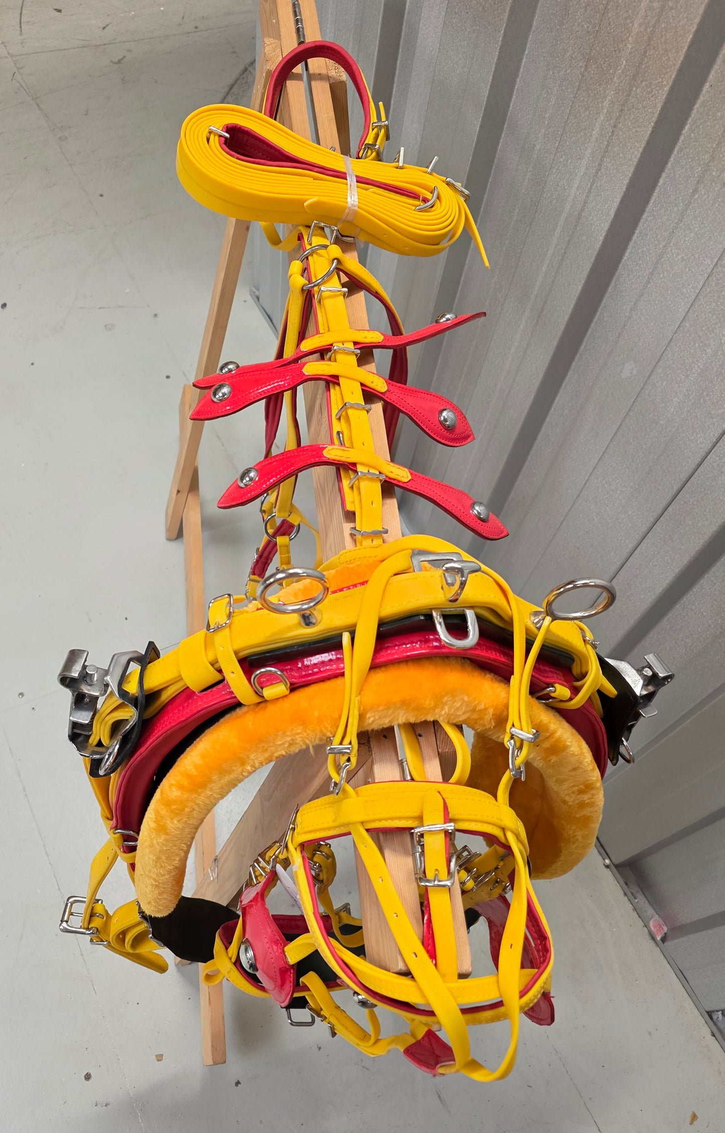 Quick Hitch Trotting Harness Yellow and Red