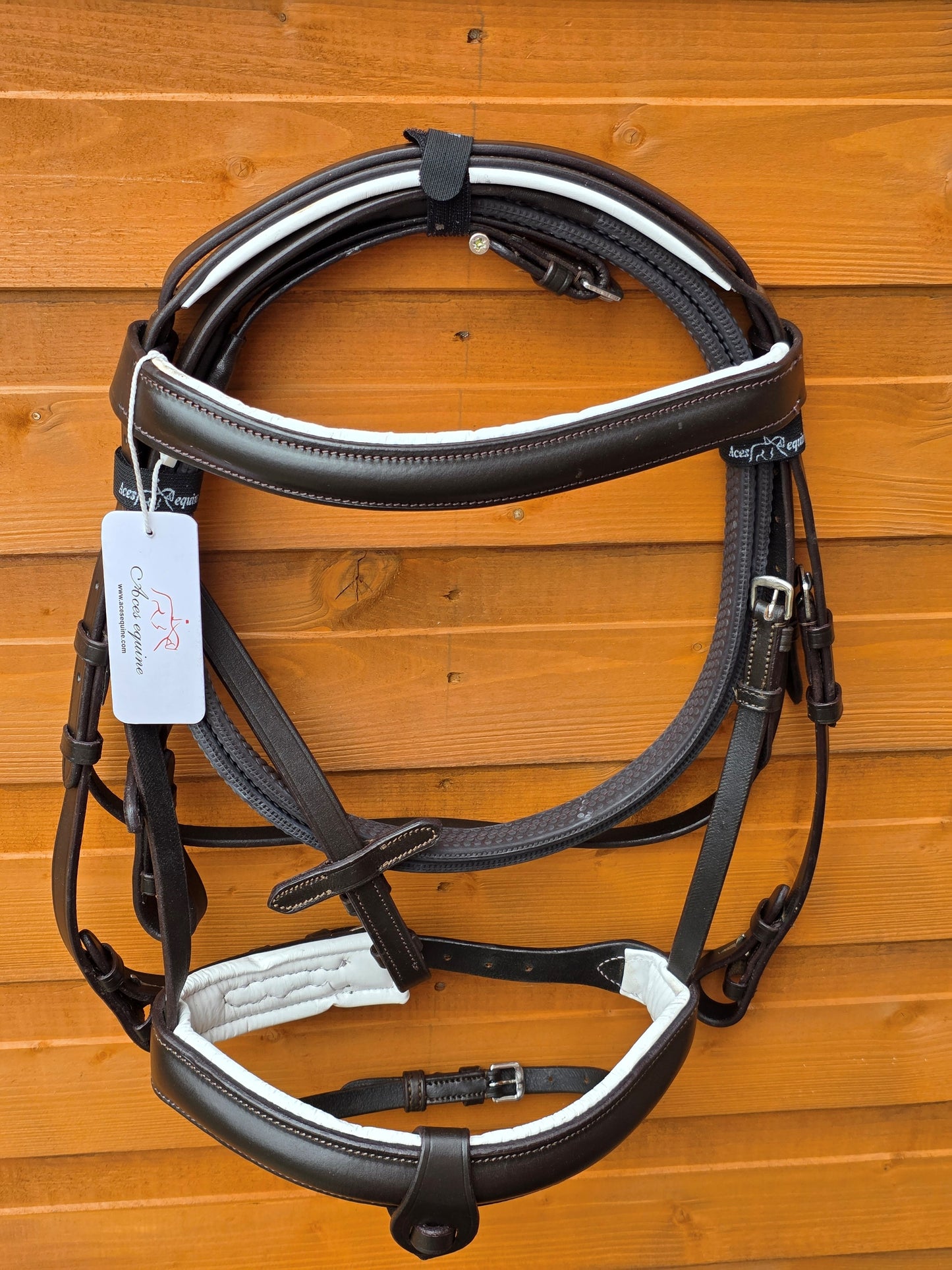 Premium Comfort Horse Bridle Black And White Padded 1.5 Inch Noseband with Rubber Grip Reins and Detachable Flash