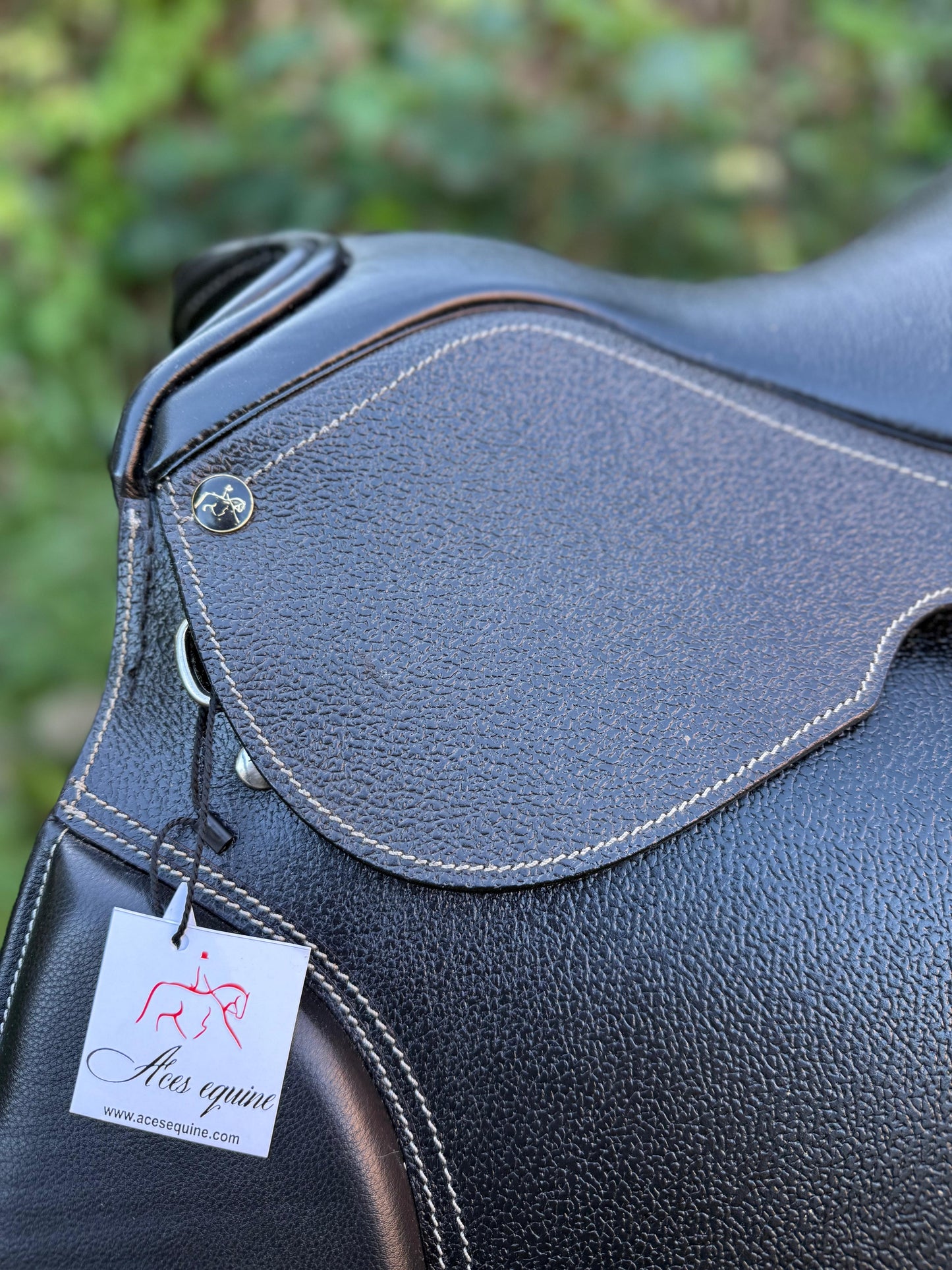 Premium Full Grain Black Leather Jumping English Saddle 16 and 17 Inch Comfortable Seat