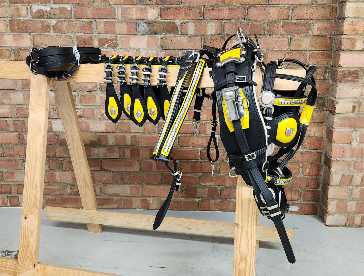 Trade Deluxe Quick Hitch Harness with silver metal fittings.