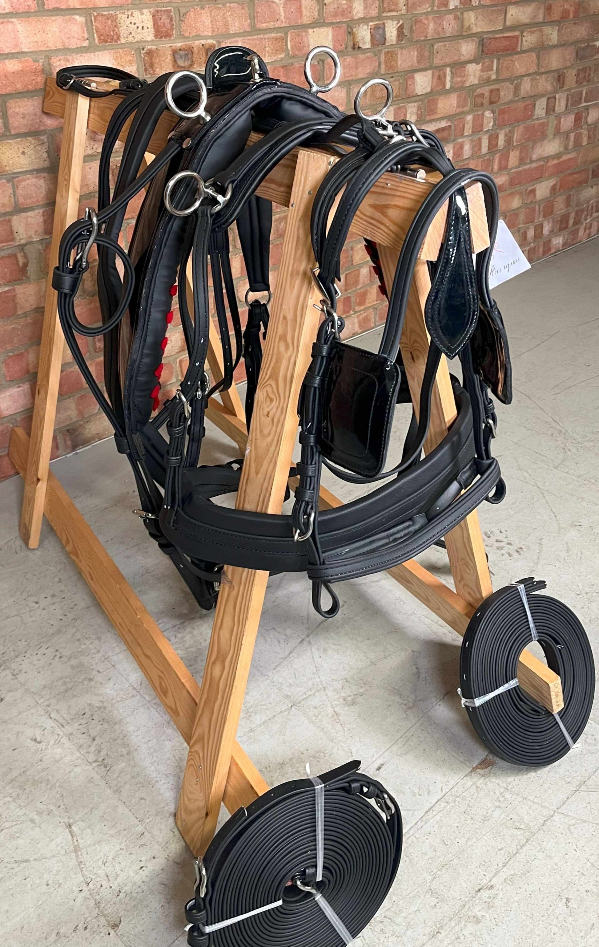 Bio thane tie down horse driving harness black 