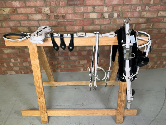 Quick Hitch Harness with Horse shoe fitting White and Black Size Full Cob Pony Small Pony Shetland and Mini Shetland