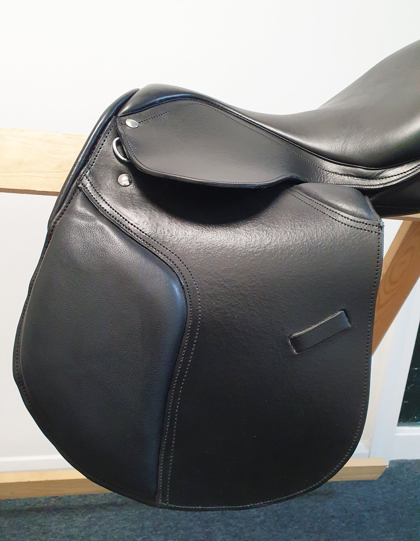 Leather Changeable Gullet Saddle Black Size 16 and 17