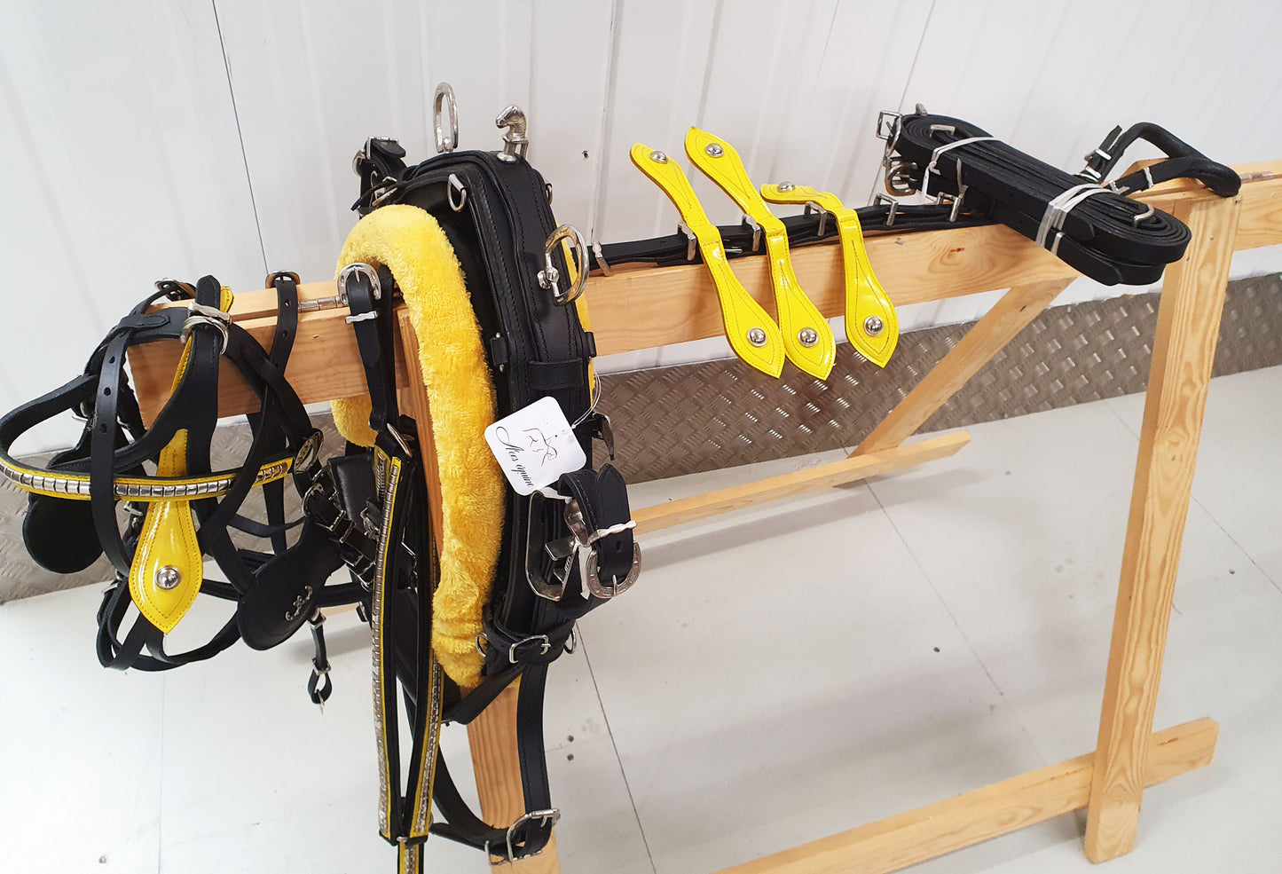 Leather Quick Hitch Harness Set Black and Yellow