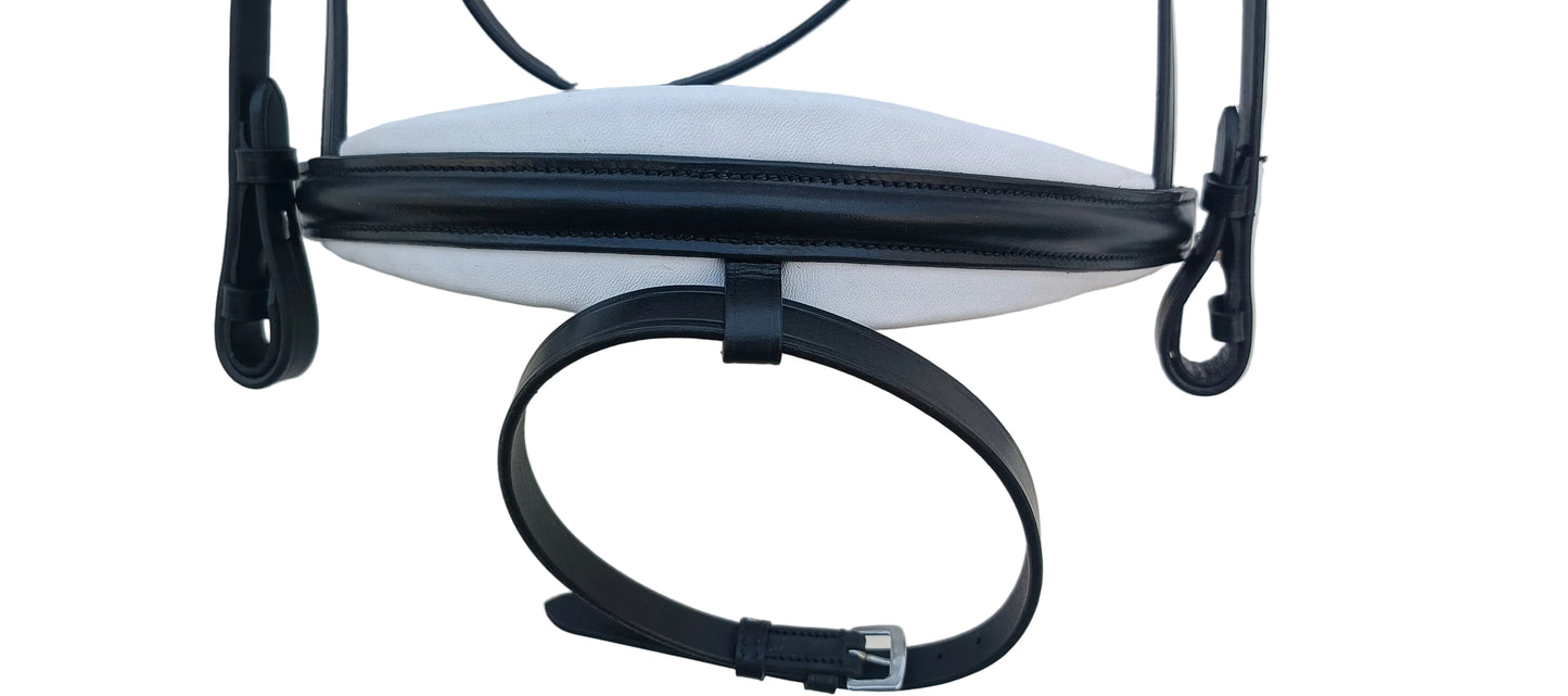 Leather_Anatomic_Bridle_with_Silver_Platted_Clincher_Browband_and_Matching_Reins_Black_Color