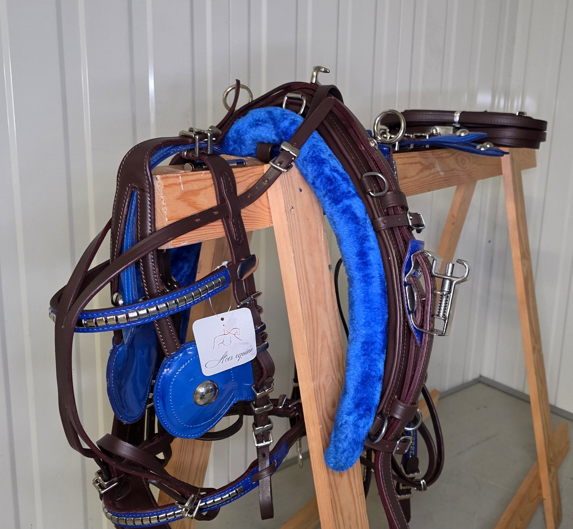 Leather Quick Hitch Trotting Driving Harness Padded Comfort Strong Fit Chrome Fittings Brown And Blue Color