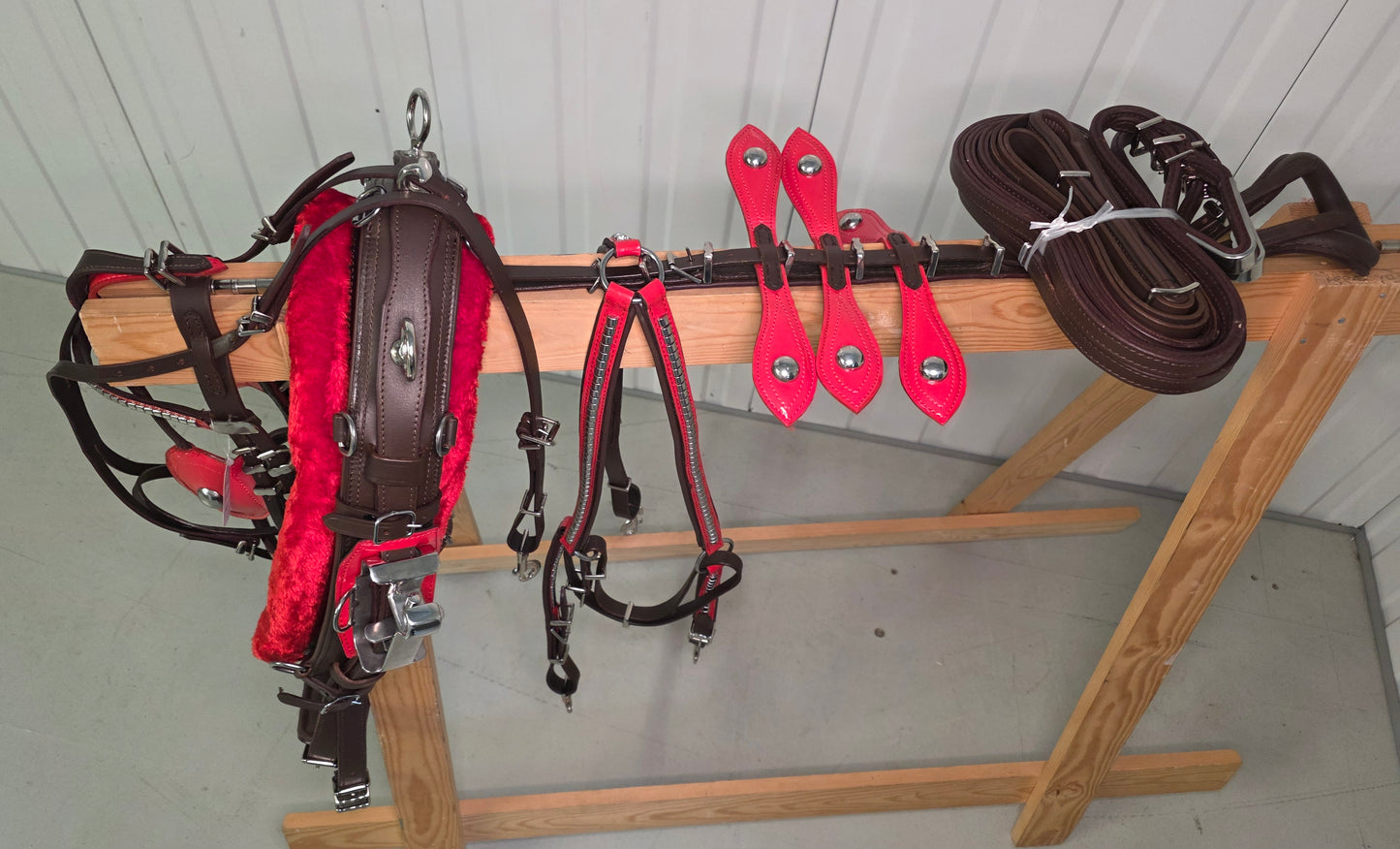 Leather Quick Hitch Trotting Driving Harness Padded Comfort Strong Fit Chrome Fittings Brown And Red Color