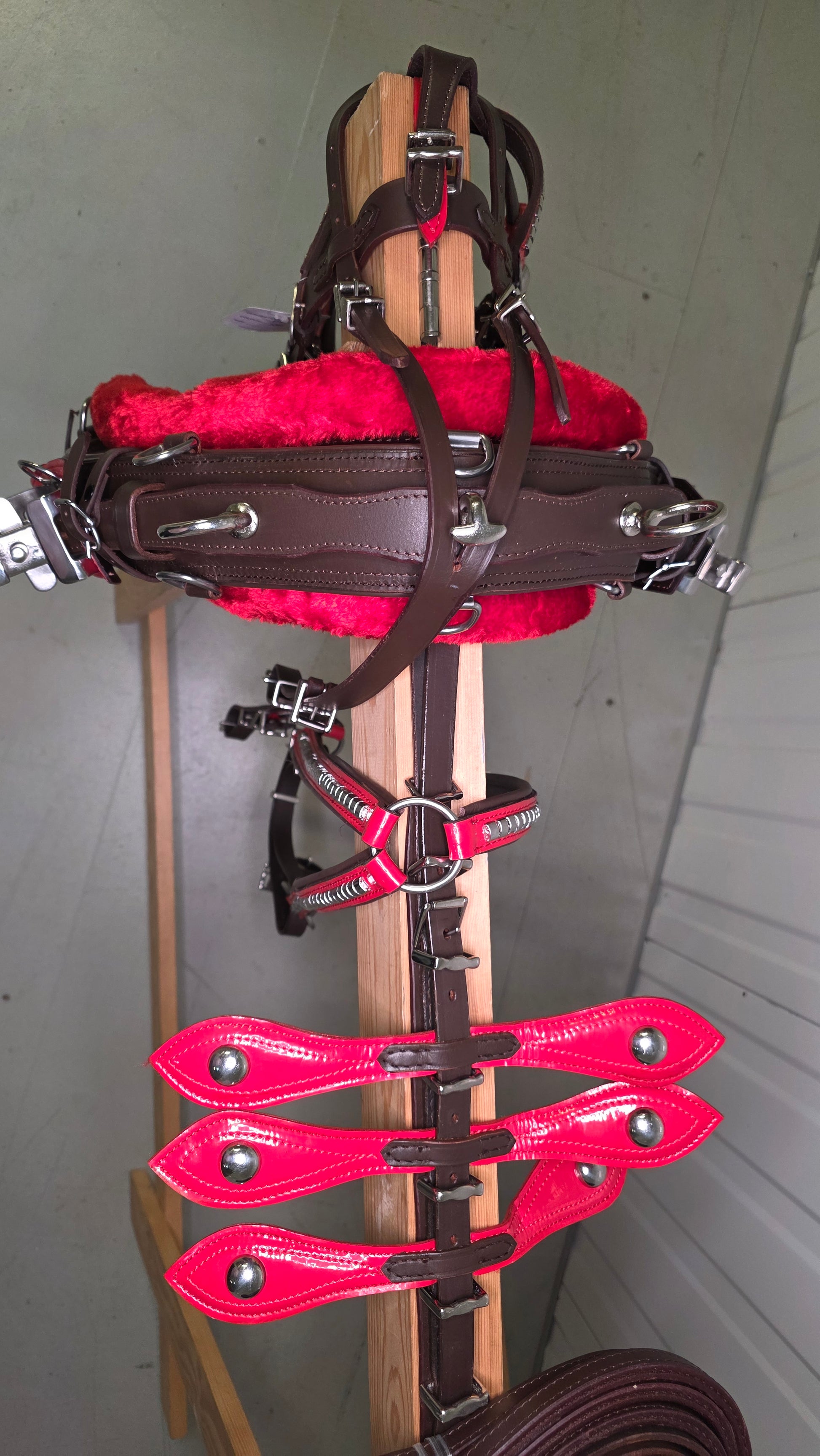 Leather Quick Hitch Trotting Driving Harness Padded Comfort Strong Fit Chrome Fittings Brown And Red Color