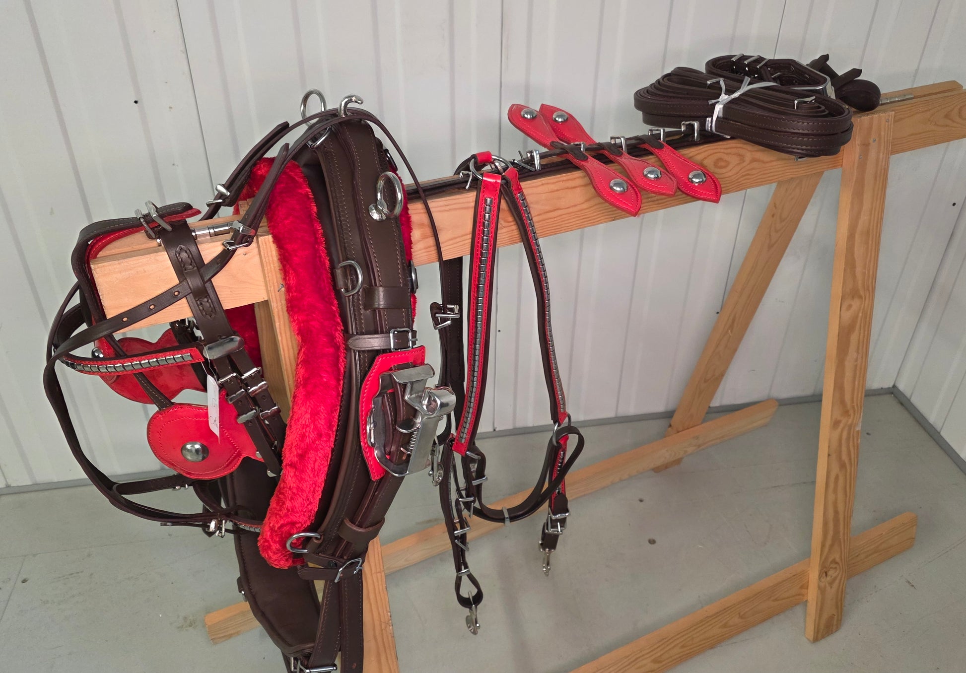 Leather Quick Hitch Trotting Driving Harness Padded Comfort Strong Fit Chrome Fittings Brown And Red Color