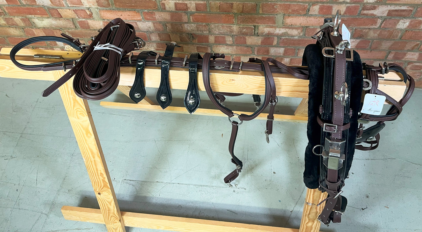 Quick Hitch Harness with Horse shoe fitting Brown and Black