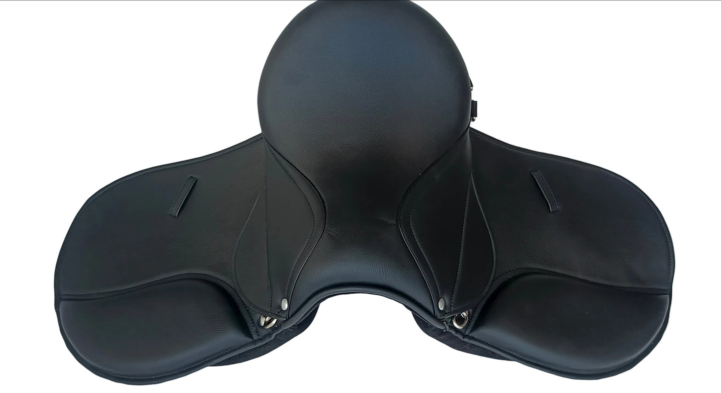Synthetic Leather Treeless Horse Saddle Lightweight Durable Riding Saddle Black 