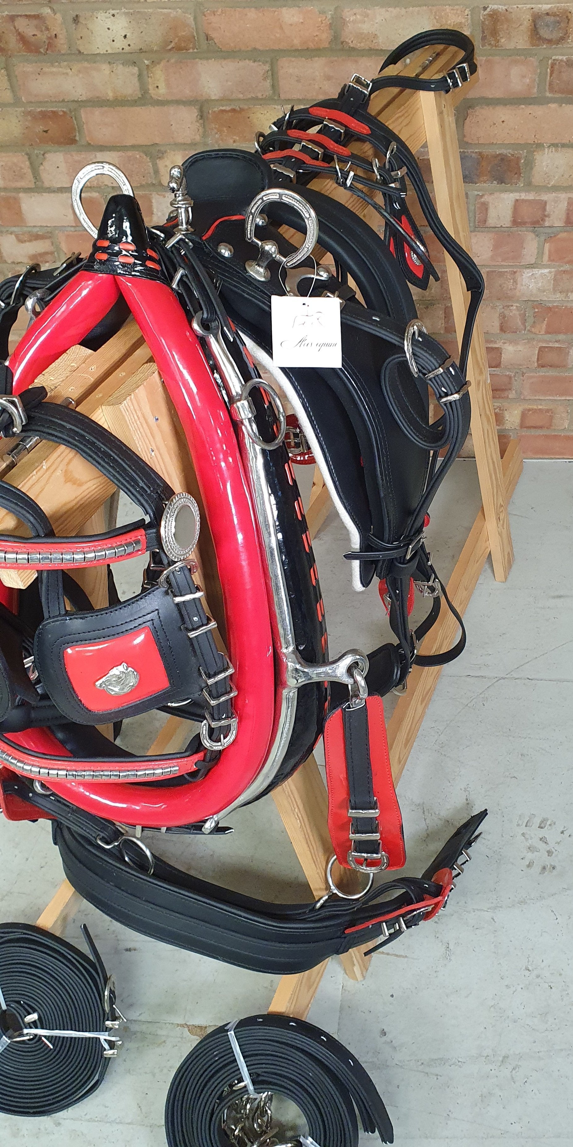 Trade Pony harness Black and red