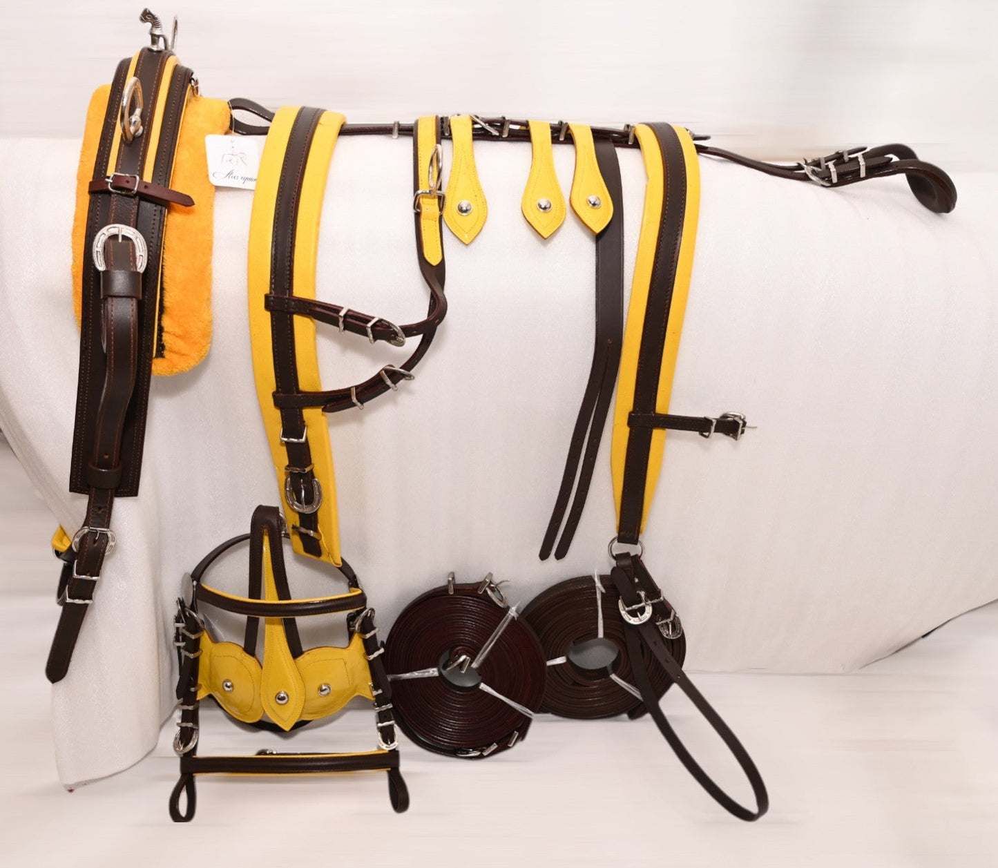 YELLOW-BROWN-LEATHER-TIEDOWN-HORSE-DRIVING-HARNESS-3.jpg